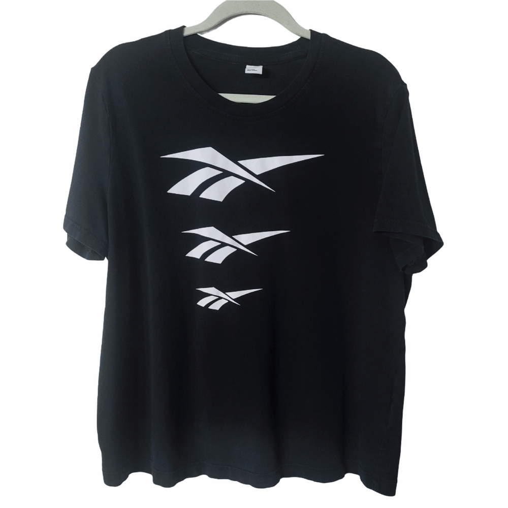 Reebok Black and White Short Sleeve Tee Size 2XL